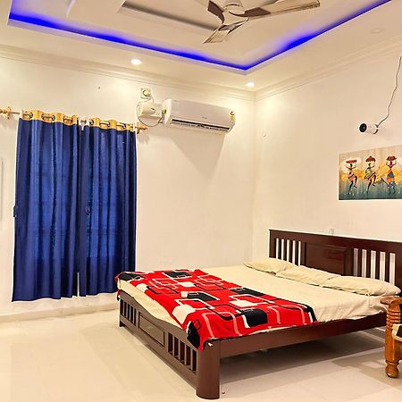 La Bay Luxury Beach Bungalow Puducherry Eksteriør billede