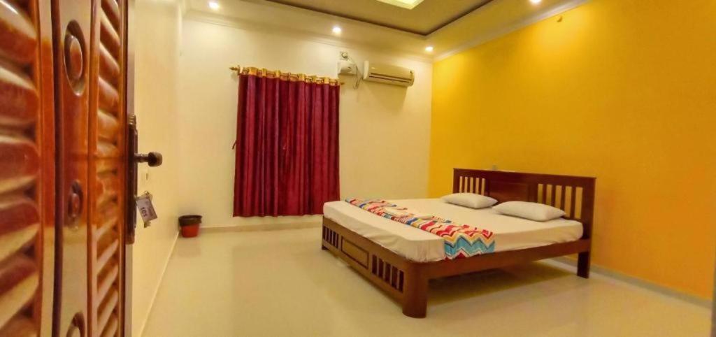 La Bay Luxury Beach Bungalow Puducherry Eksteriør billede