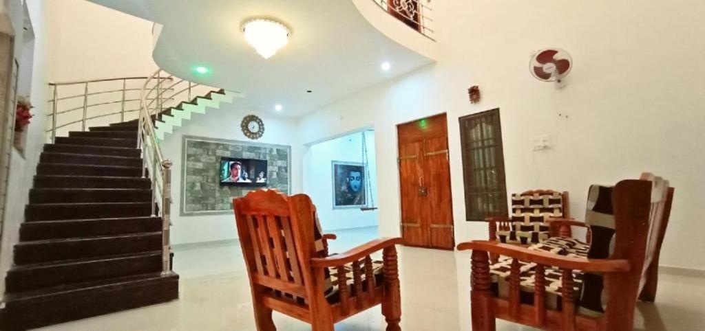 La Bay Luxury Beach Bungalow Puducherry Eksteriør billede